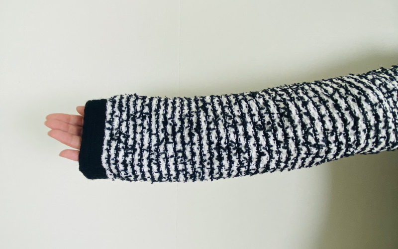 リボンヤーン・ブレードトリムジャケット　19,690円（税込）