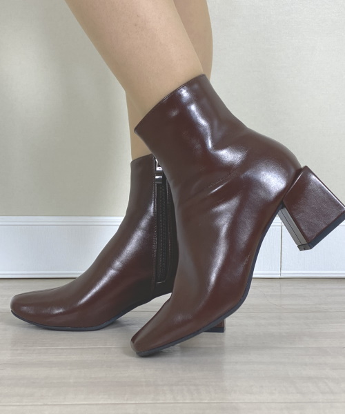 Newlyme スクエアトゥショートブーツ【R】 ¥5,990(税込)