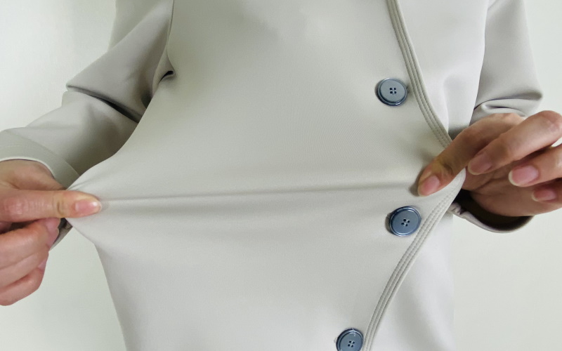 DoCLASSE　ダブル編みジャージー・カーデ＆ジレセット　9,889円（税込）