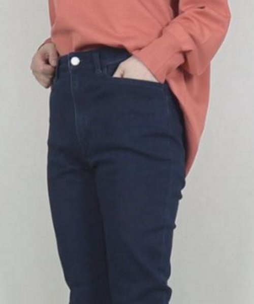 DoCLASSE　ミラクルストレッチ・スリムパンツ74.5㎝　5,489円（税込）