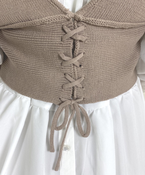 Newlyme 2WAYレースアップフリルビスチェ【ニット】 ¥3,990(税込)