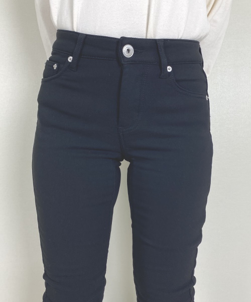 Newlyme 極温!!裏起毛ストレッチスキニーパンツ ¥2,990(税込)