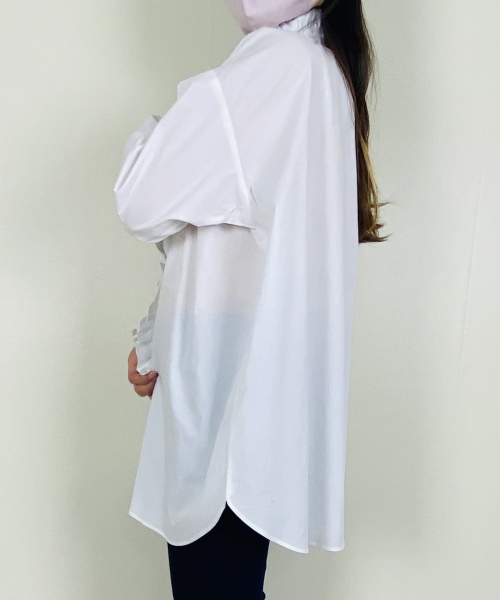 DoCLASSE　ストレッチコットン・フリルチュニックブラウス　10,989円（税込）