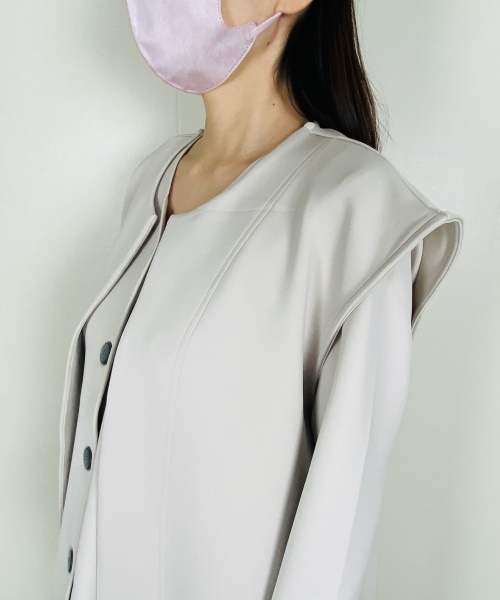 DoCLASSE　ダブル編みジャージー・カーデ＆ジレセット　9,889円（税込）