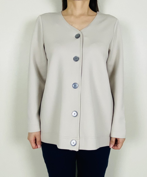 DoCLASSE　ダブル編みジャージー・カーデ＆ジレセット　9,889円（税込）