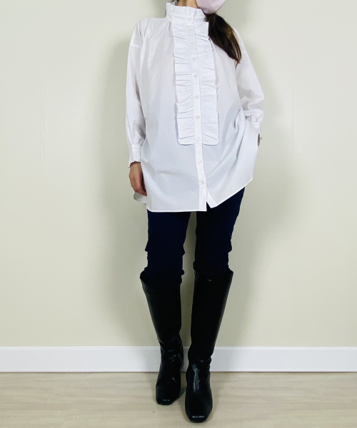 DoCLASSE　ストレッチコットン・フリルチュニックブラウス　10,989円（税込）