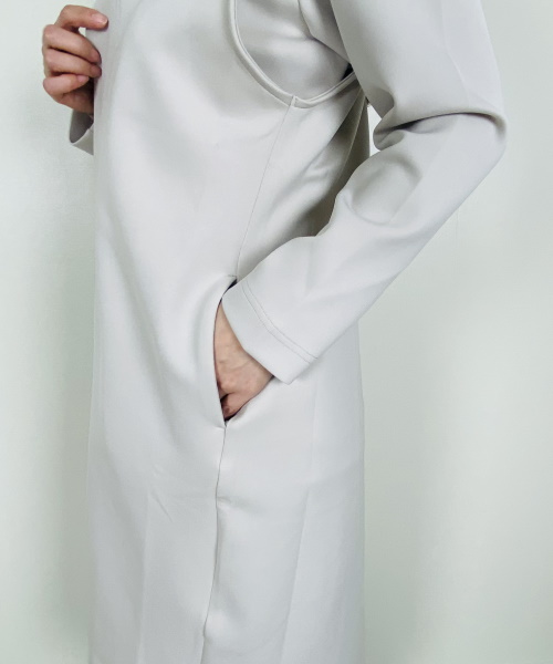 DoCLASSE　ダブル編みジャージー・カーデ＆ジレセット　9,889円（税込）