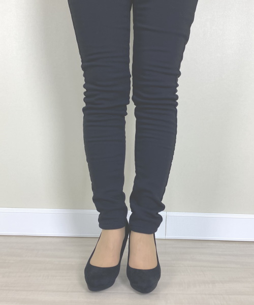 Newlyme 極温!!裏起毛ストレッチスキニーパンツ ¥2,990(税込)