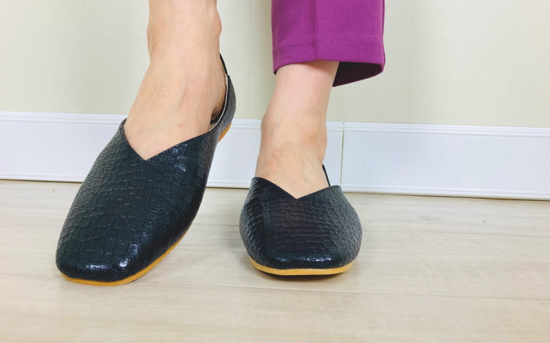 アクアガレージ　2Way スクエアトゥーフラットシューズ