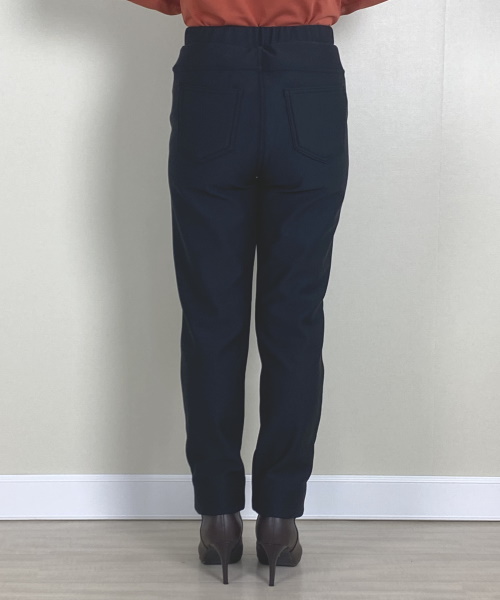 DoCLASSE　楽暖ベロア・スリムパンツ／72cm 5,489円（税込）