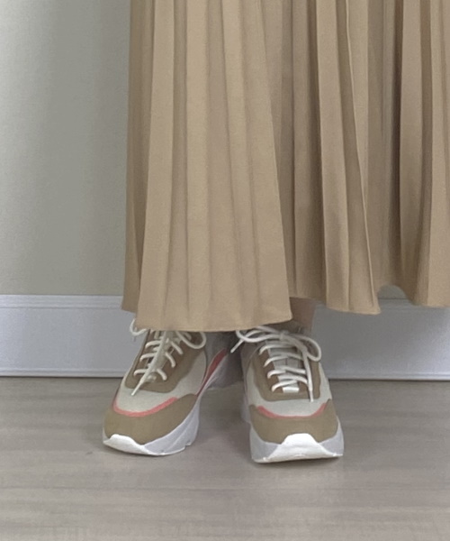 DoCLASSE　Nukle・ソコ暖スニーカー 14,190円（税込）