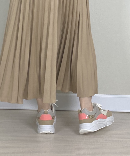 DoCLASSE　Nukle・ソコ暖スニーカー 14,190円（税込）