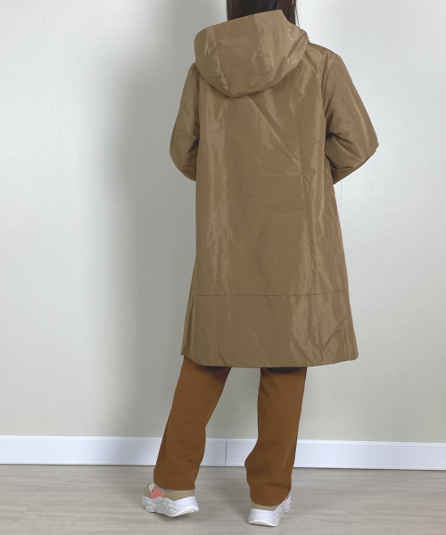 DoCLASSE　Nukle・ソコ暖スニーカー 14,190円（税込）