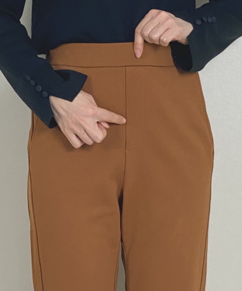 DoCLASSE　プレミアサーモ・サイドラインストレート68cm 5,489円（税込）