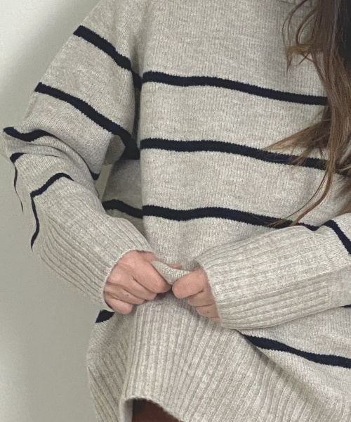 DoCLASSE　ウール混フラッフィー・タートルネック 8,789円（税込）