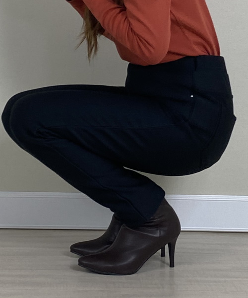 DoCLASSE　楽暖ベロア・スリムパンツ／72cm 5,489円（税込）