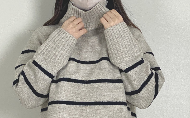 DoCLASSE　ウール混フラッフィー・タートルネック 8,789円（税込）