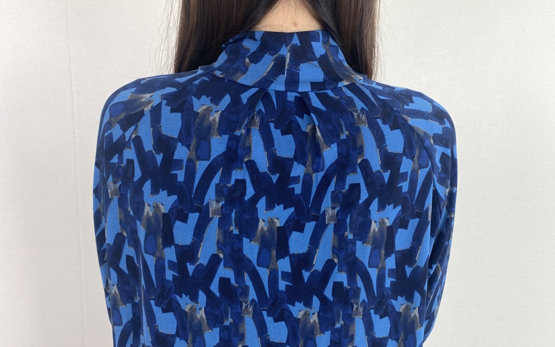 DoCLASSE　トラベルジャージー・タックハイネック