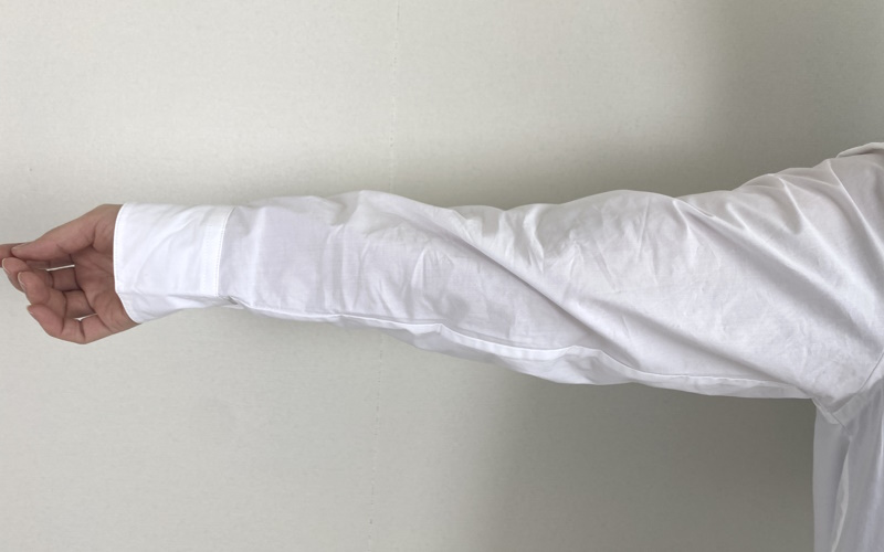 DoCLASSE　高密度コットン・スタンドカラーシャツ 