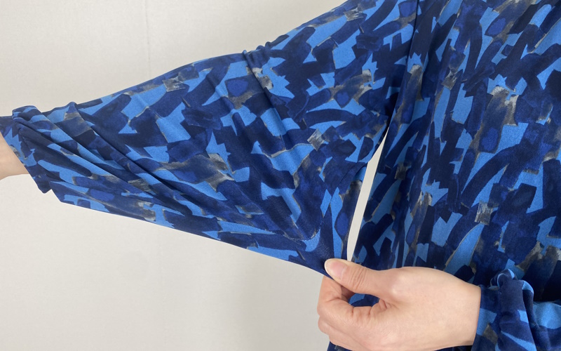 DoCLASSE　トラベルジャージー・タックハイネック