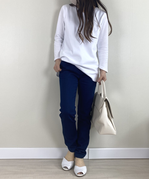 DoCLASSE　Vネックシャツテール／長袖・ドゥクラッセTシャツ