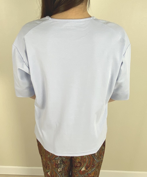 DoCLASSE　抜け感クルーネック／５分袖・DoT　4,389円（税込）