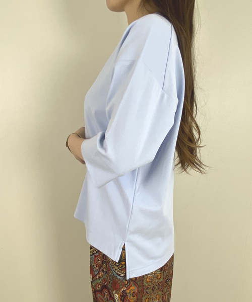 DoCLASSE　抜け感クルーネック／５分袖・DoT　4,389円（税込）