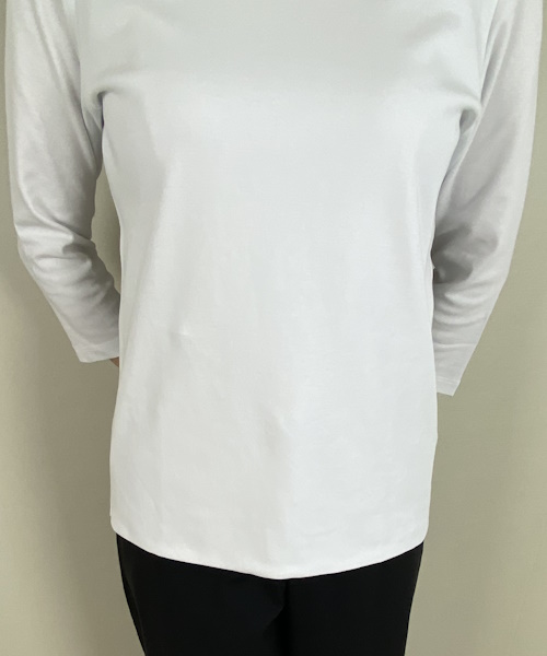 DoCLASSE　ビジューボートネック／7分袖・ドゥクラッセT　6,589円（税込）