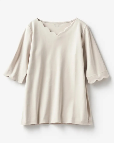 スカラップ／5分袖・ドゥクラッセTシャツ　¥3,990（税込¥4,389）