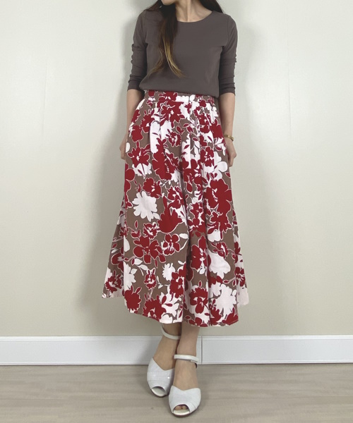 DoCLASSE　ジュエルネック／７分袖・ドゥクラッセTシャツ　3,289円（税込）