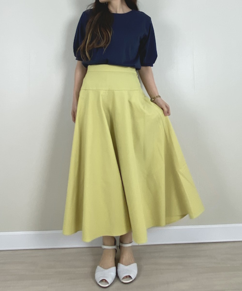 DoCLASSE　クルーネック／パフ半袖・ドゥクラッセTシャツ　4,389円（税込）