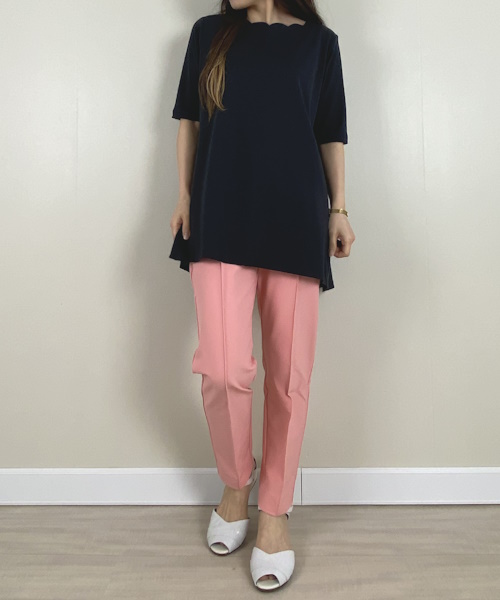 DoCLASSE　スカラップ／ラウンドフレア５分袖・ドゥクラッセTシャツ　5,489円（税込）