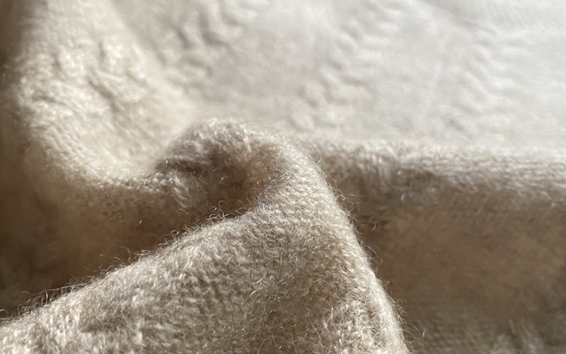 LILYSILK ケーブル編み セミシアーニット カシミアセーター ¥29,400