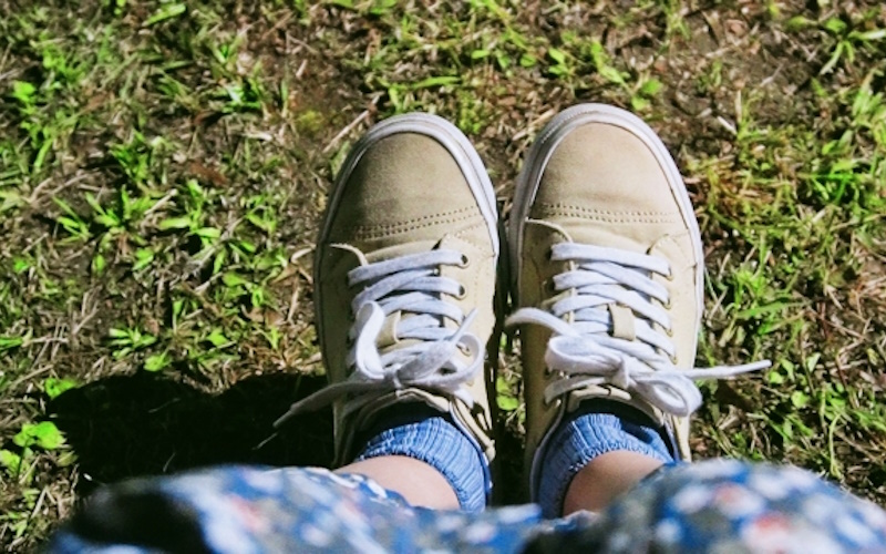 大人が魅せるスニーカーコーデ16選・春夏秋冬のおしゃれなコーデをご紹介!